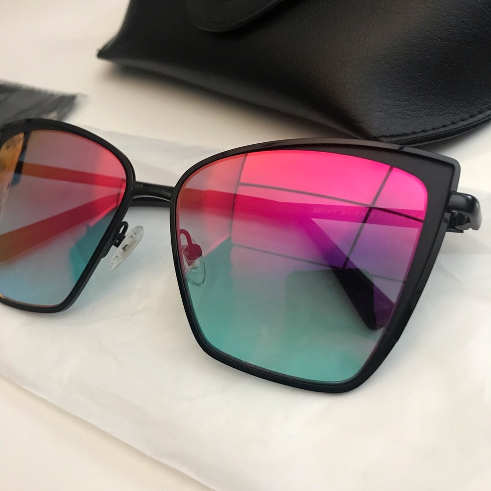 DIFF EYEWEAR BECKY SUNGLASSES